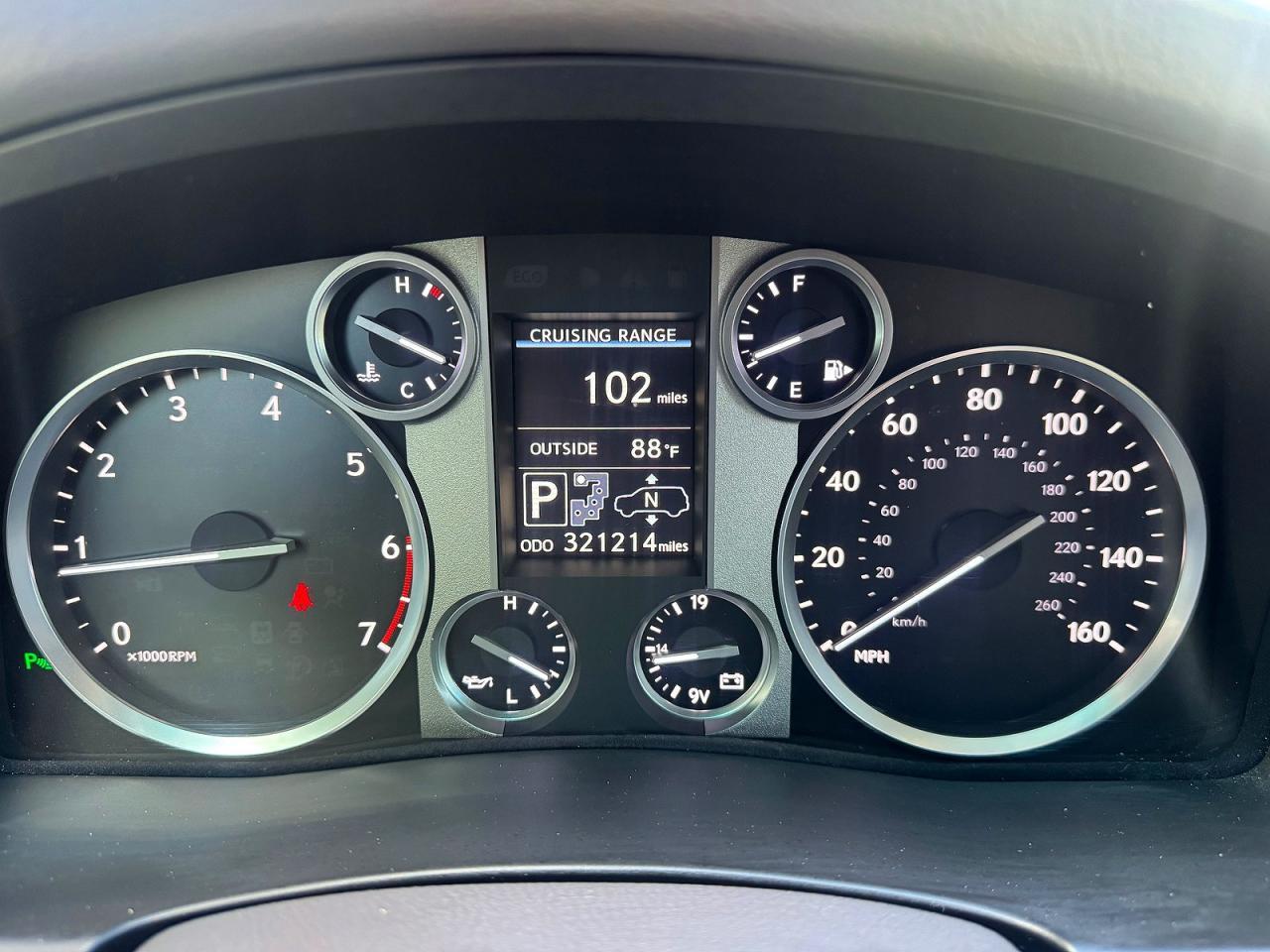 2015 LEXUS LX 570