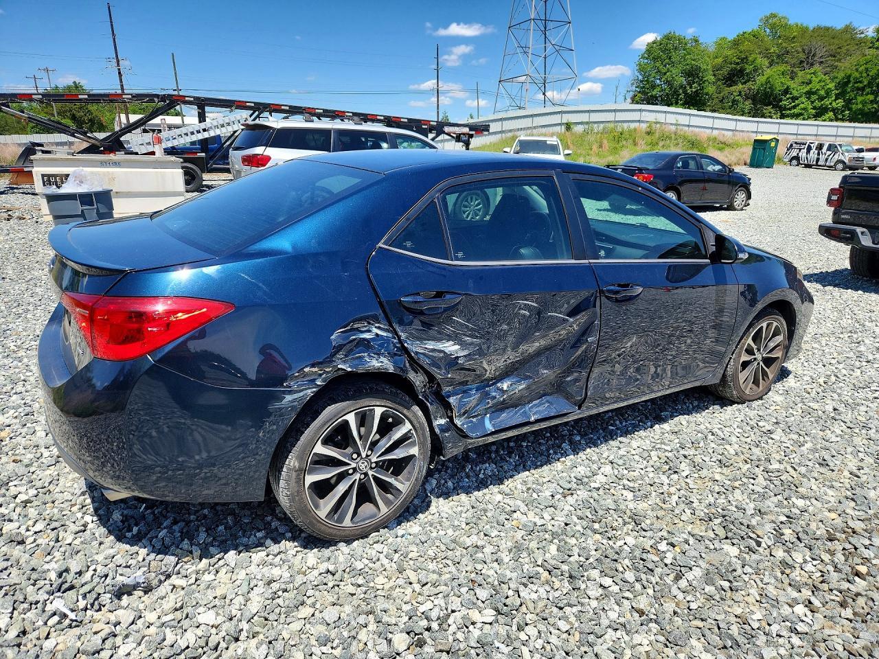 2017 TOYOTA COROLLA