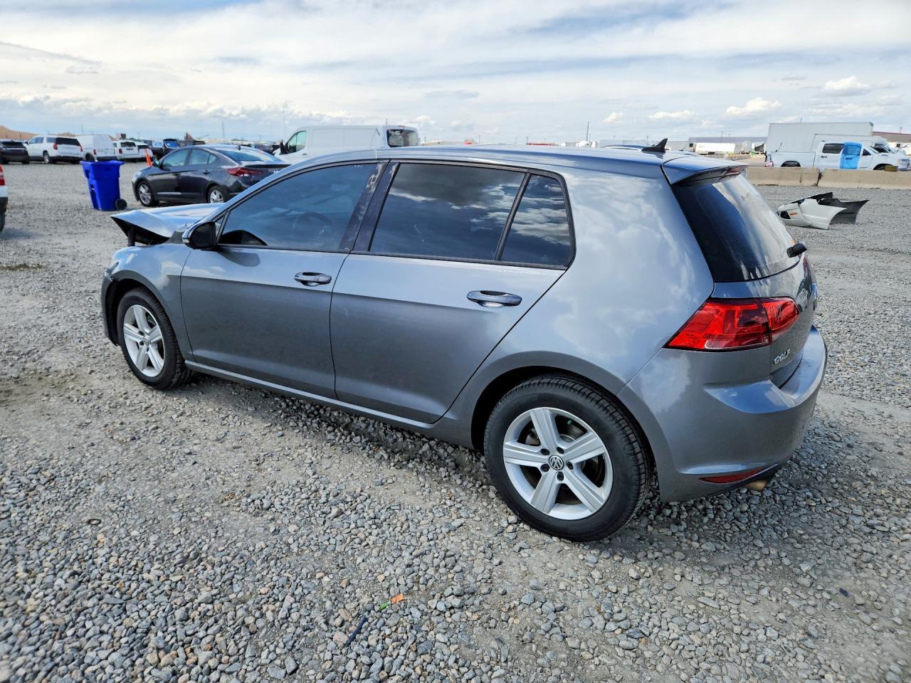 2017 VOLKSWAGEN GOLF