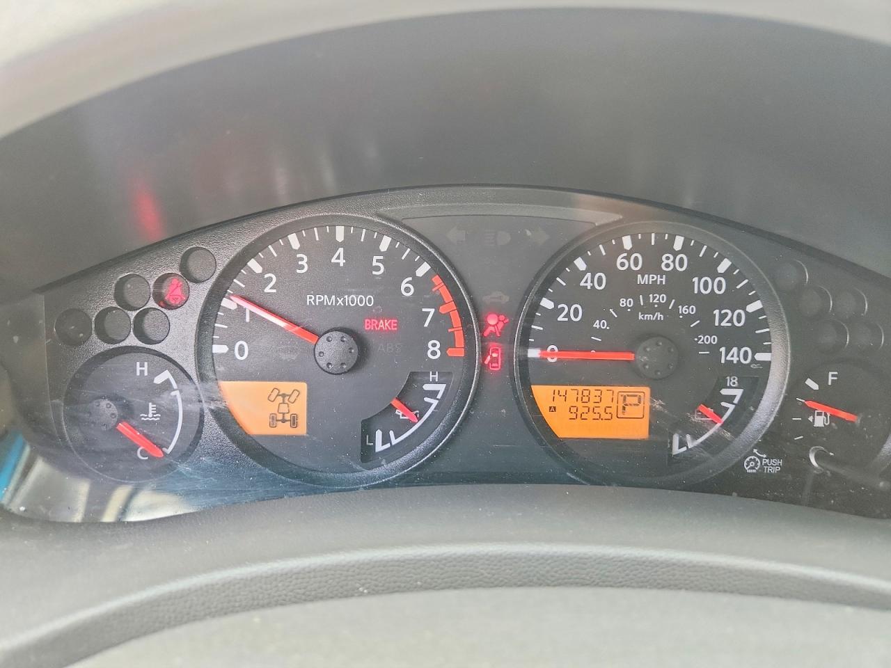 2012 NISSAN Frontier