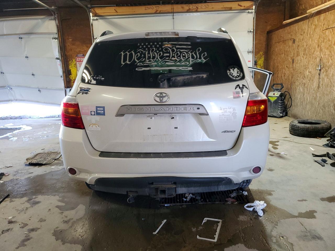 2010 TOYOTA HIGHLANDER