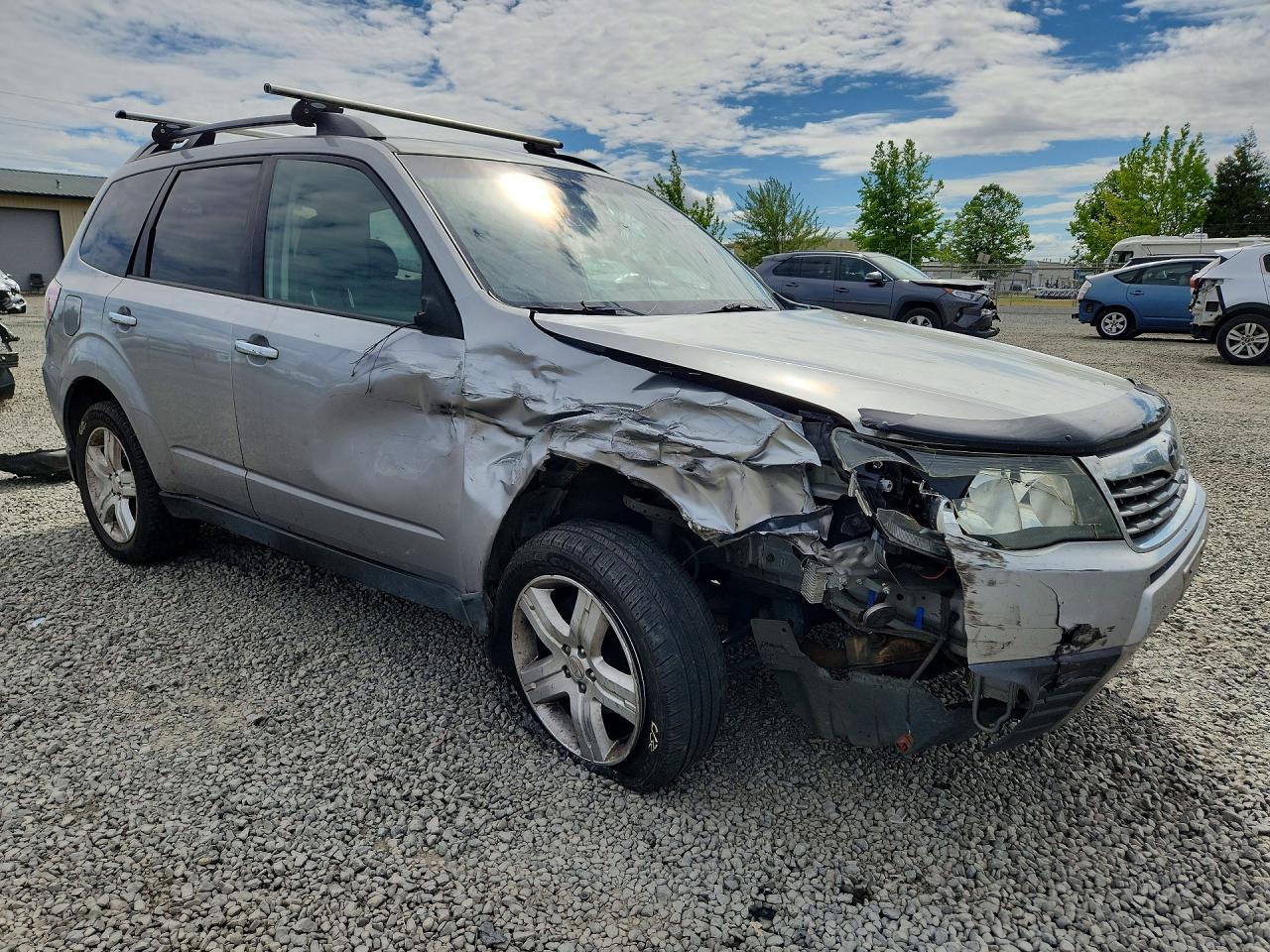 2010 SUBARU FORESTER
