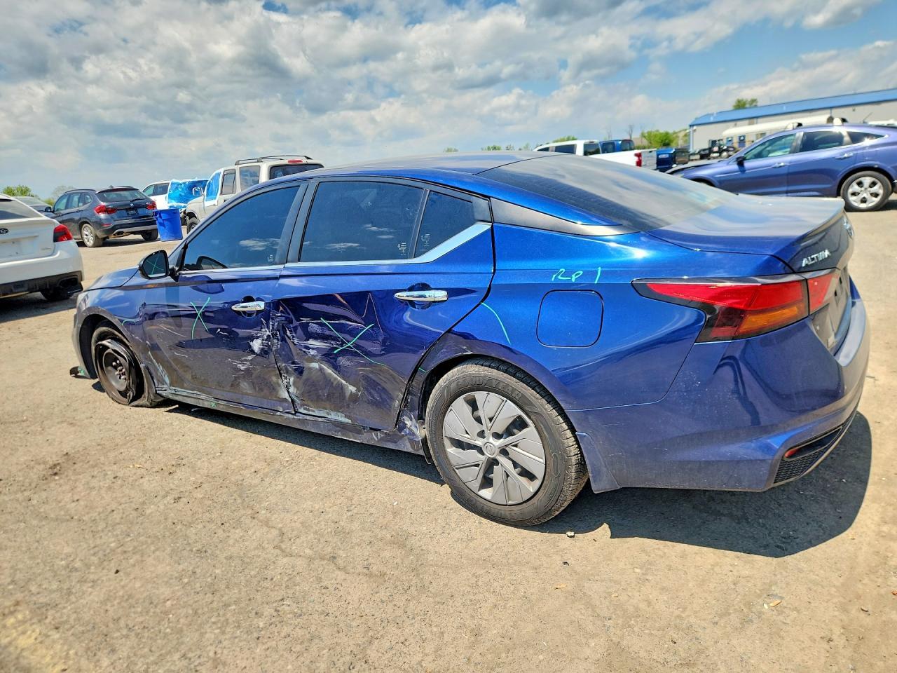 2022 NISSAN ALTIMA