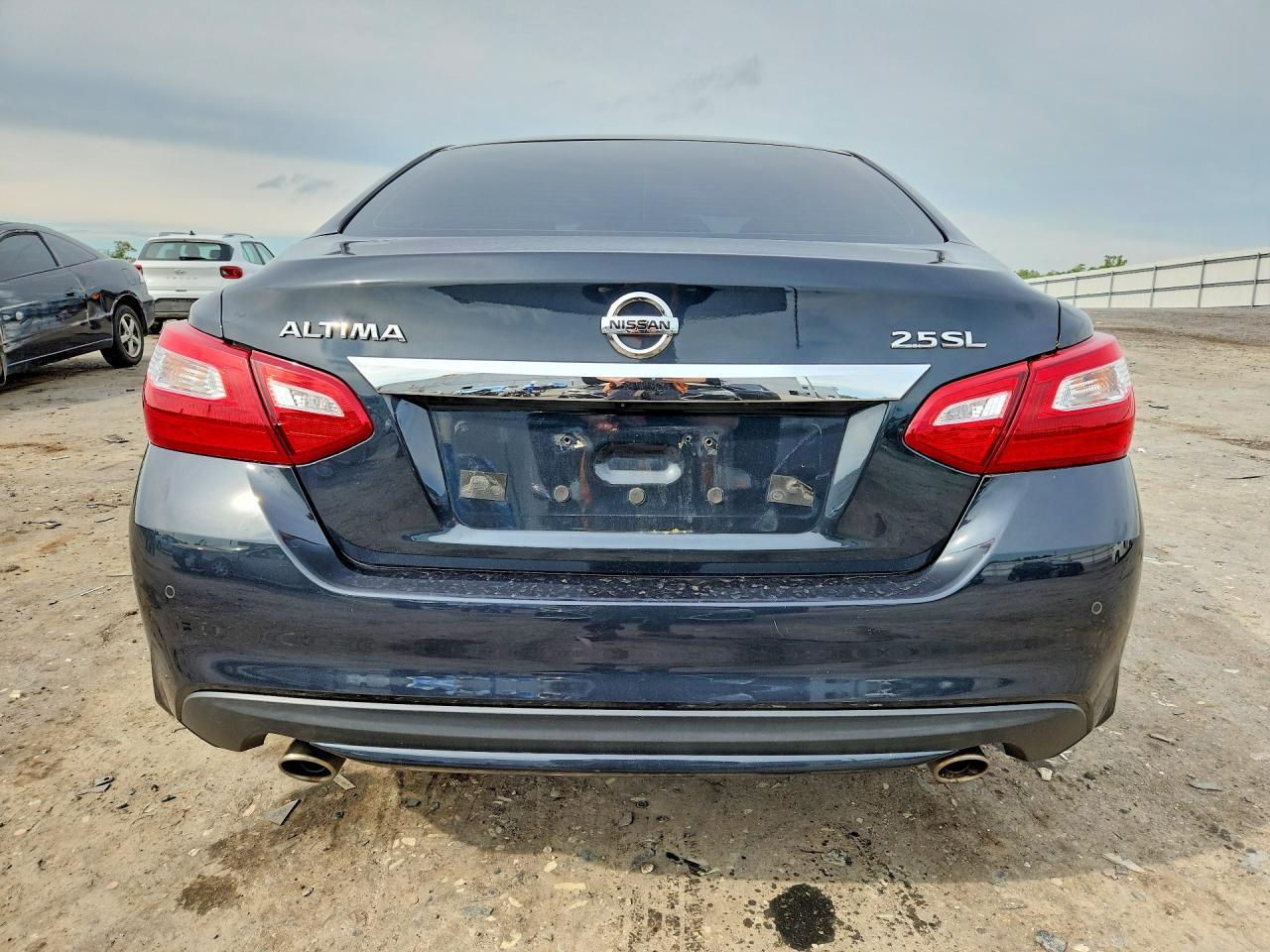 2017 NISSAN ALTIMA