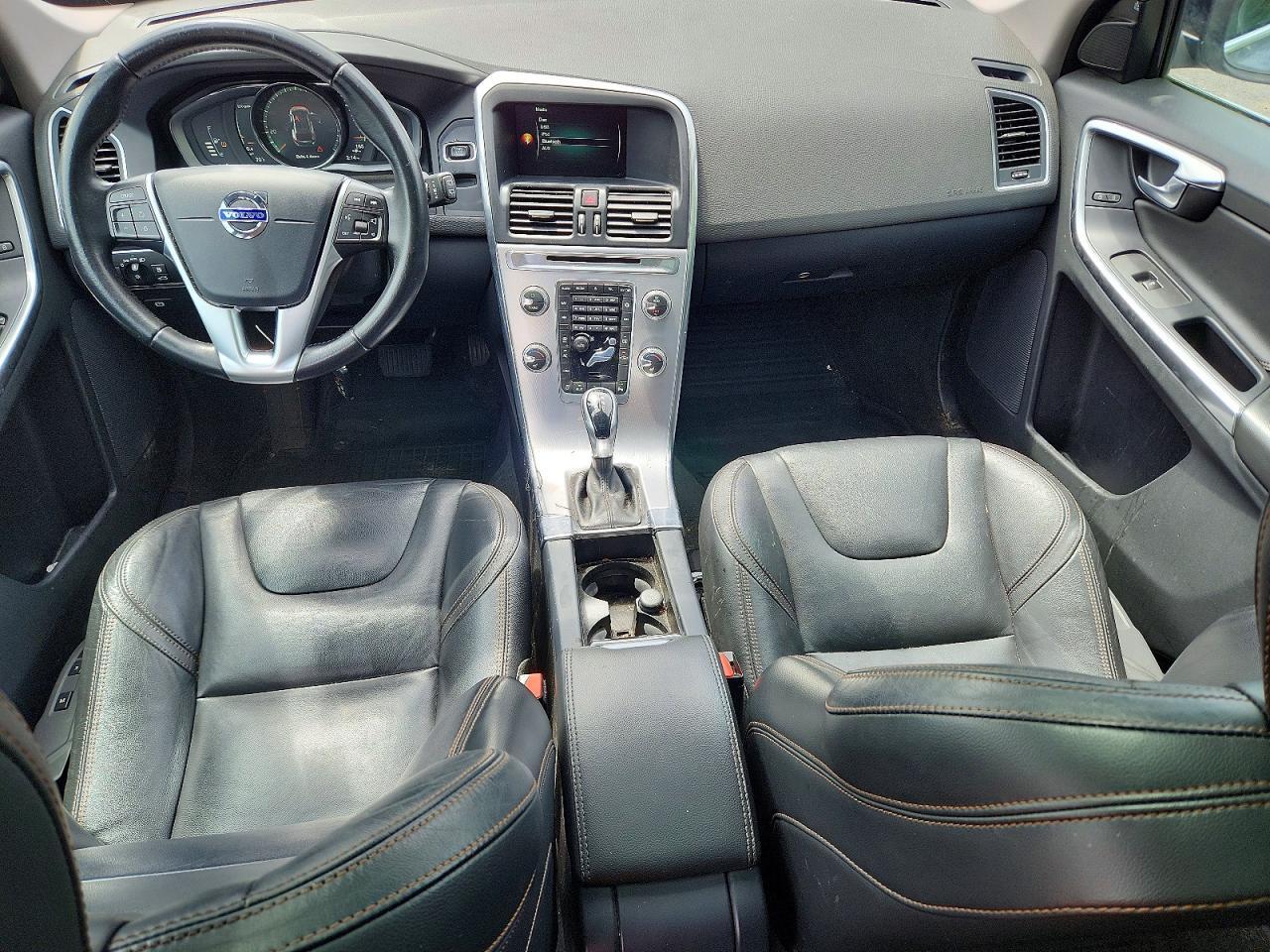 2017 VOLVO XC60