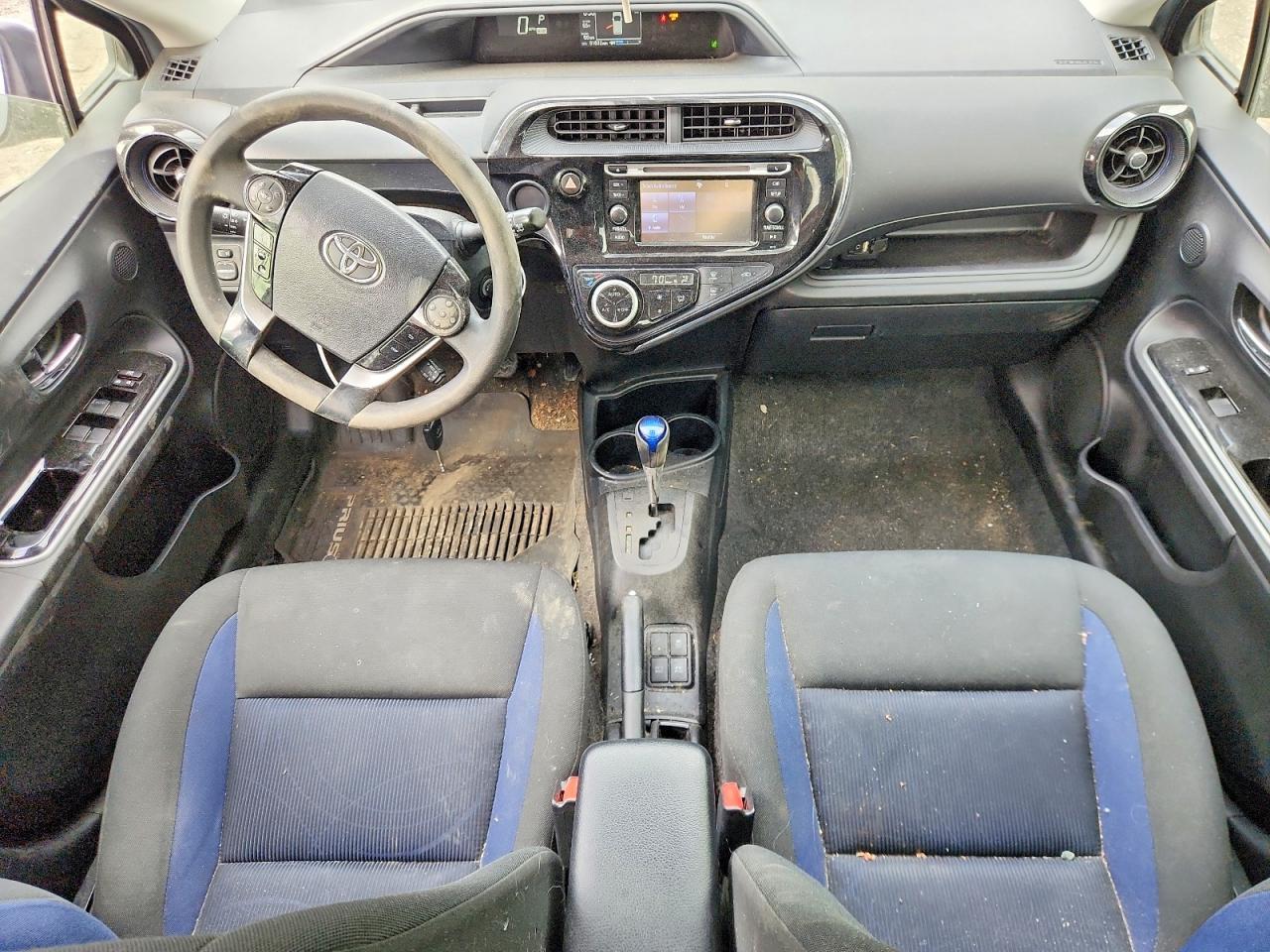 2018 TOYOTA Prius c