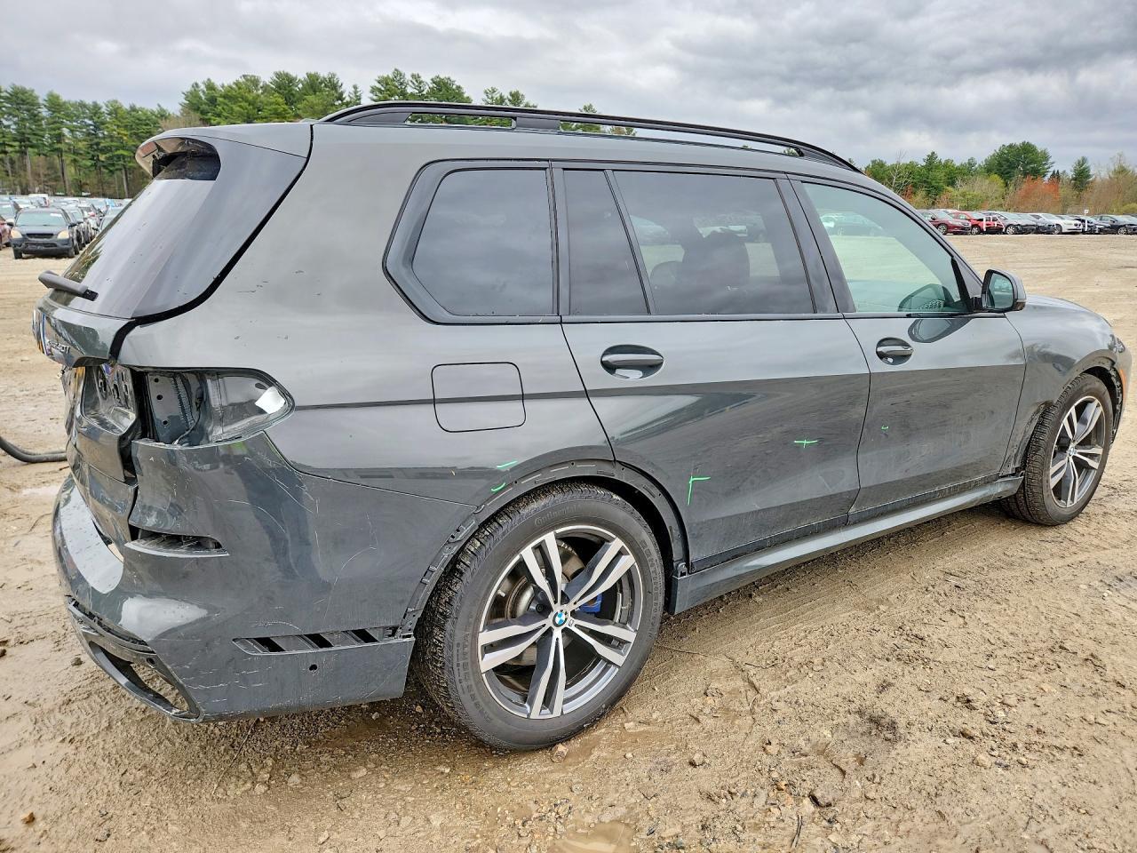 2026 BMW X7
