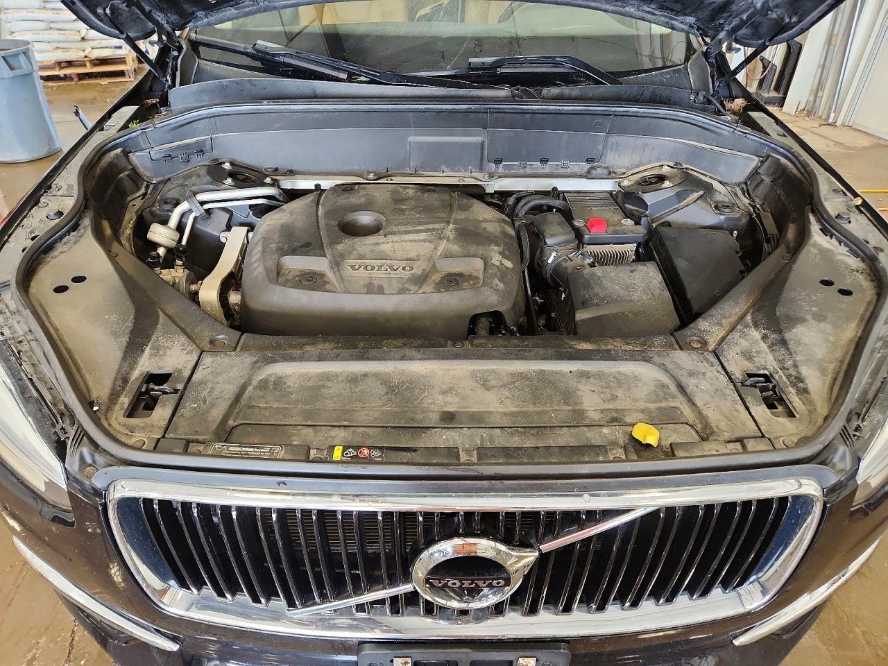 2016 VOLVO XC90
