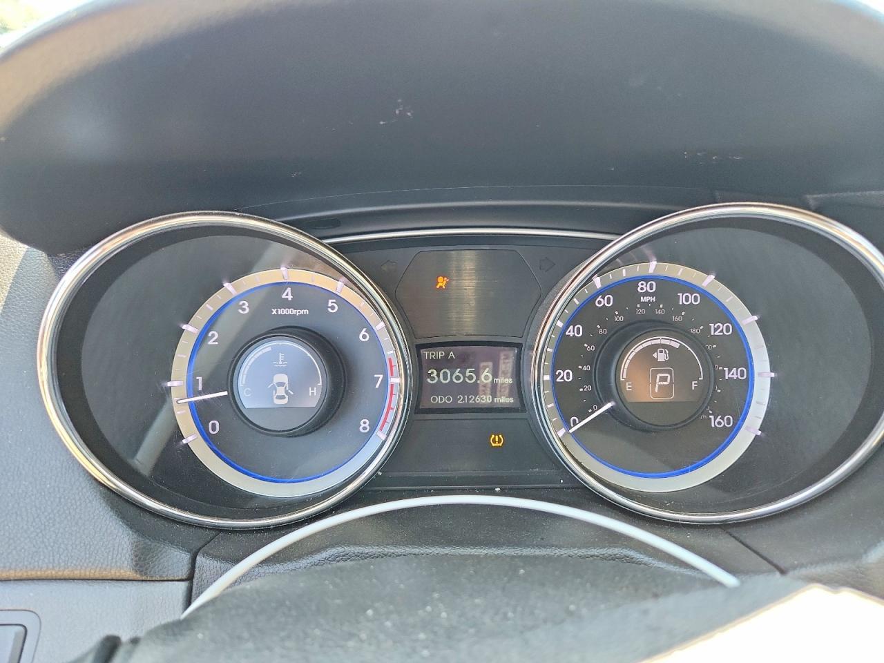 2011 HYUNDAI SONATA
