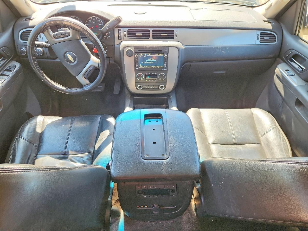2011 CHEVROLET Tahoe