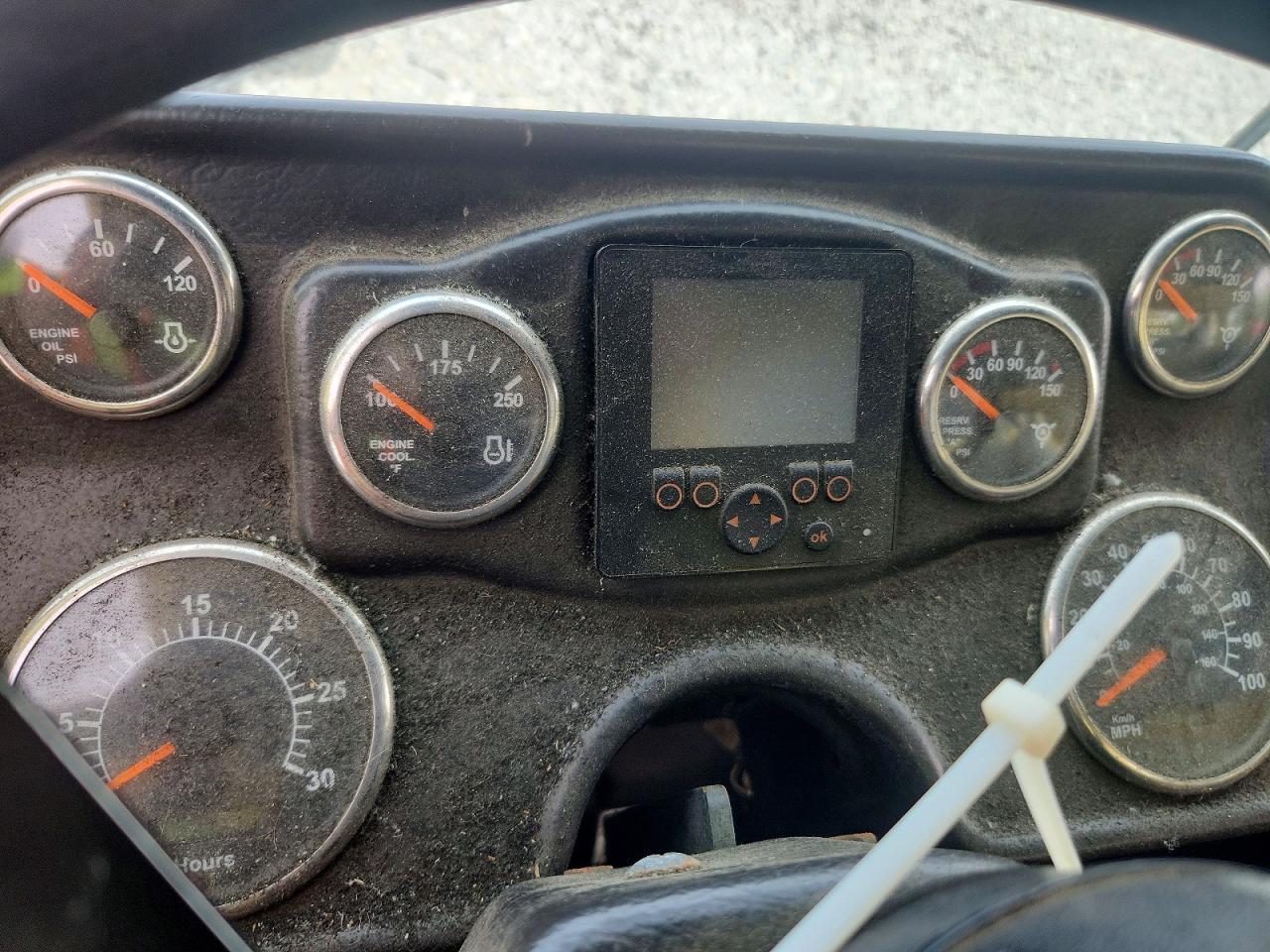 2014 Autocar Xpeditor