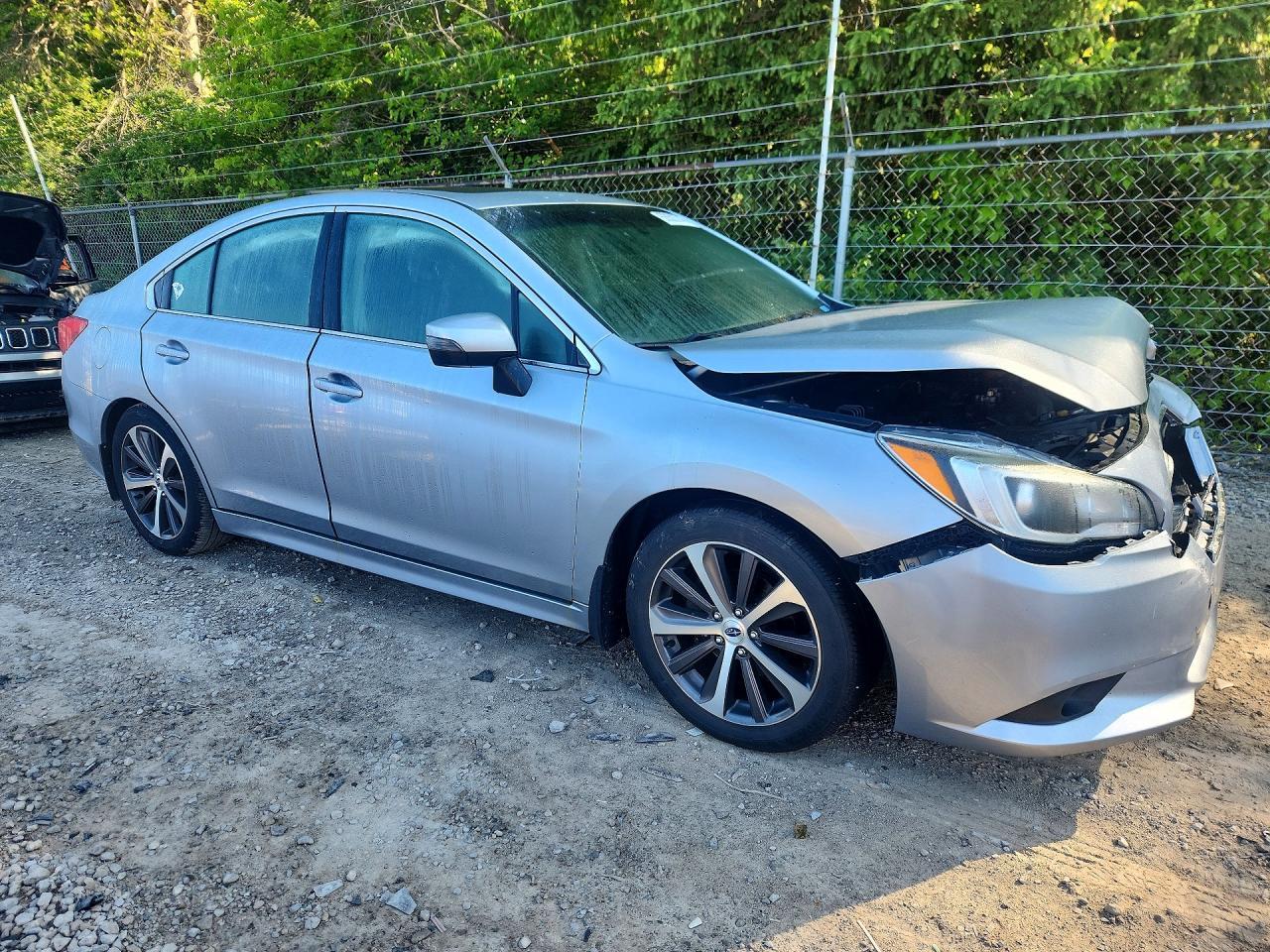 2015 SUBARU Legacy