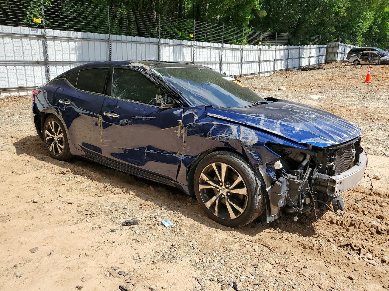 2017 NISSAN Maxima