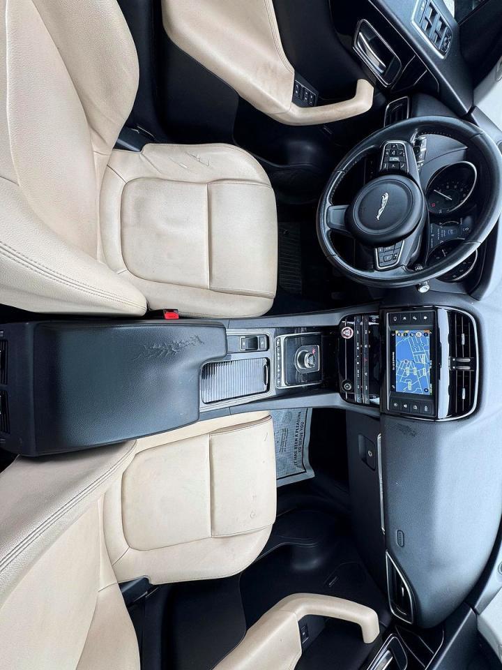 2018 JAGUAR F-Pace