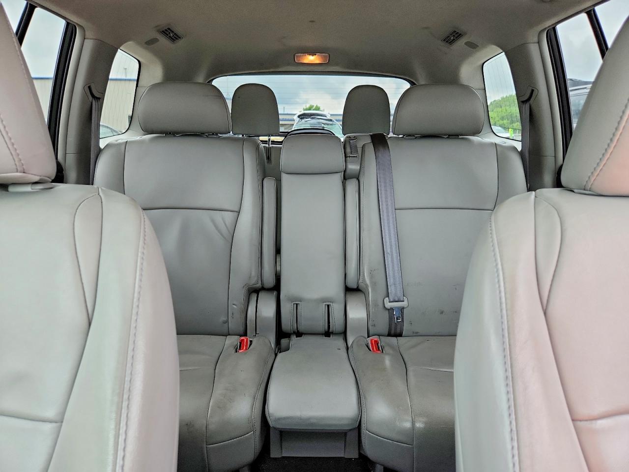 2013 TOYOTA HIGHLANDER
