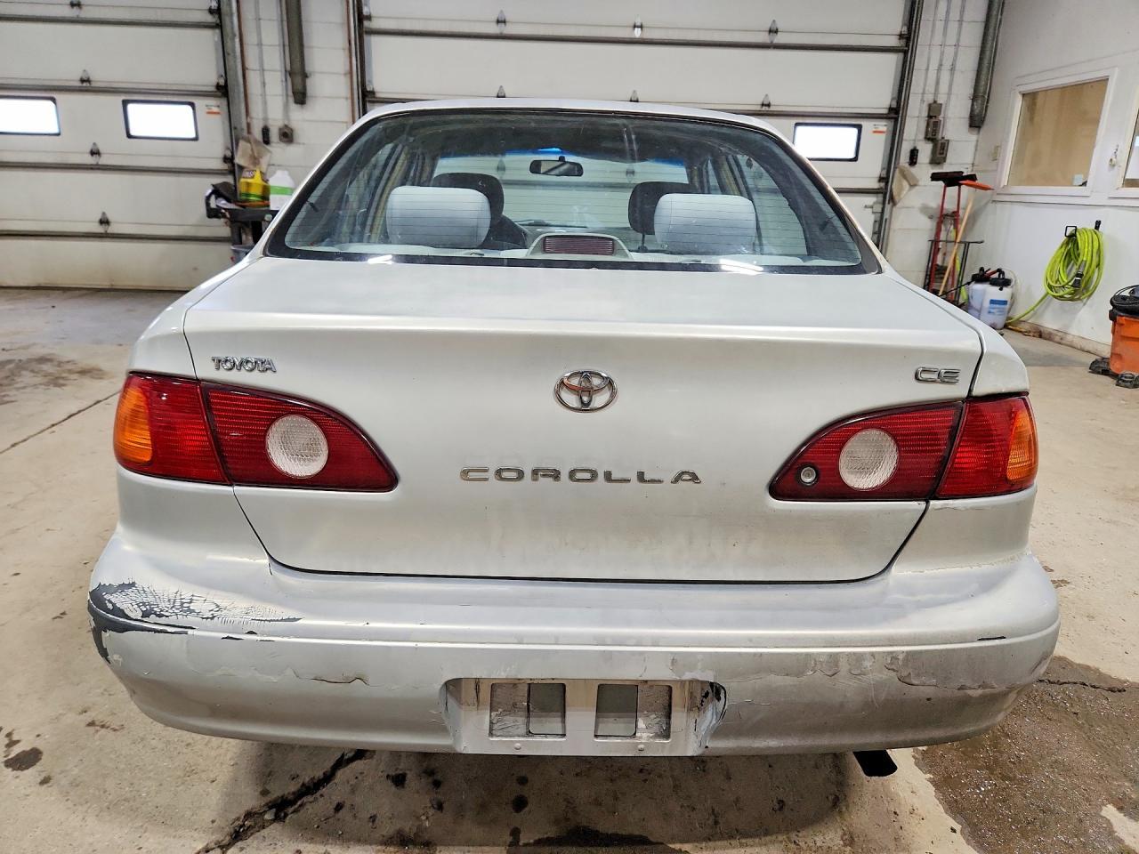 2001 TOYOTA COROLLA