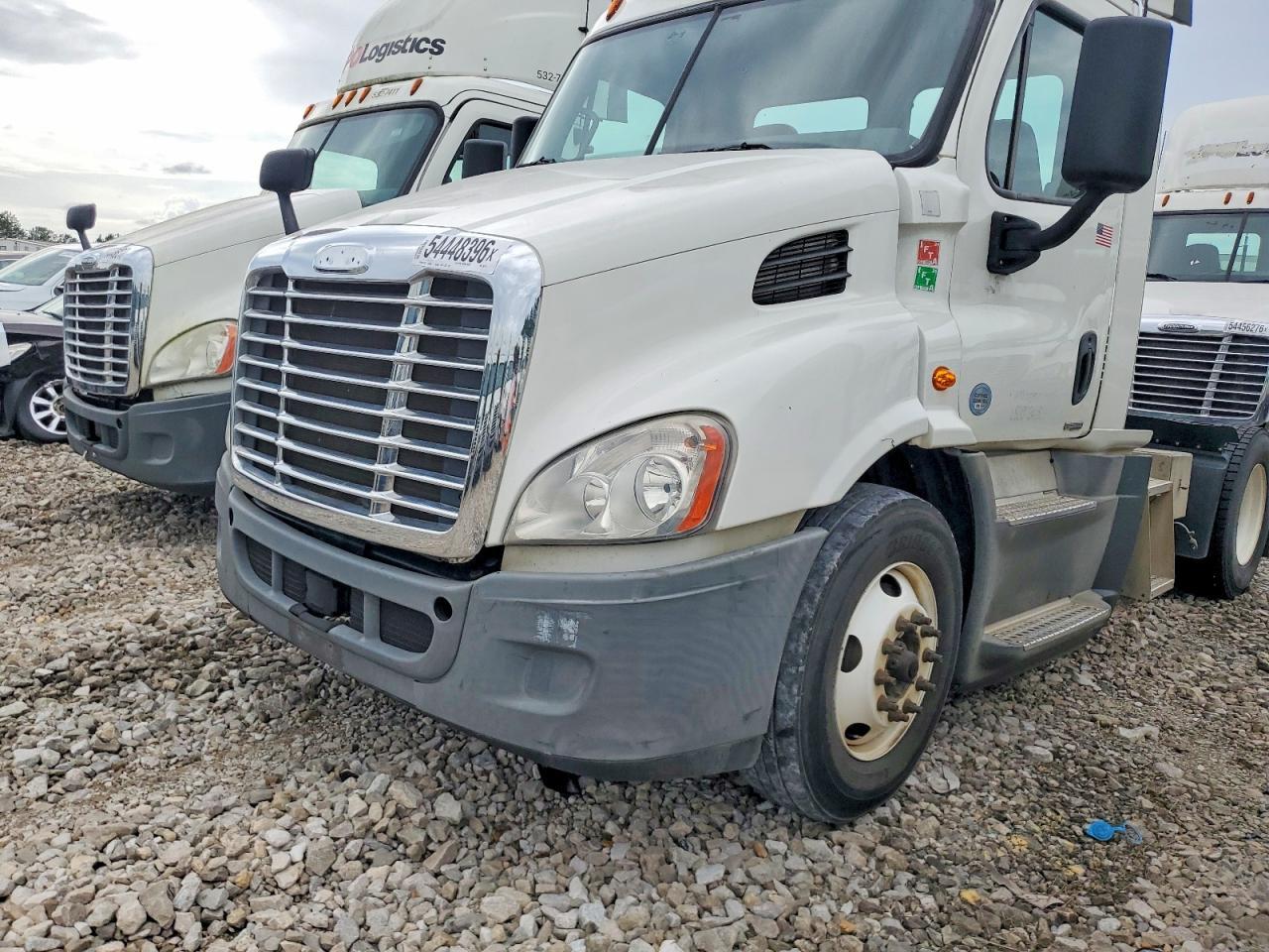 2018 FREIGHTLINER Cascadia 113