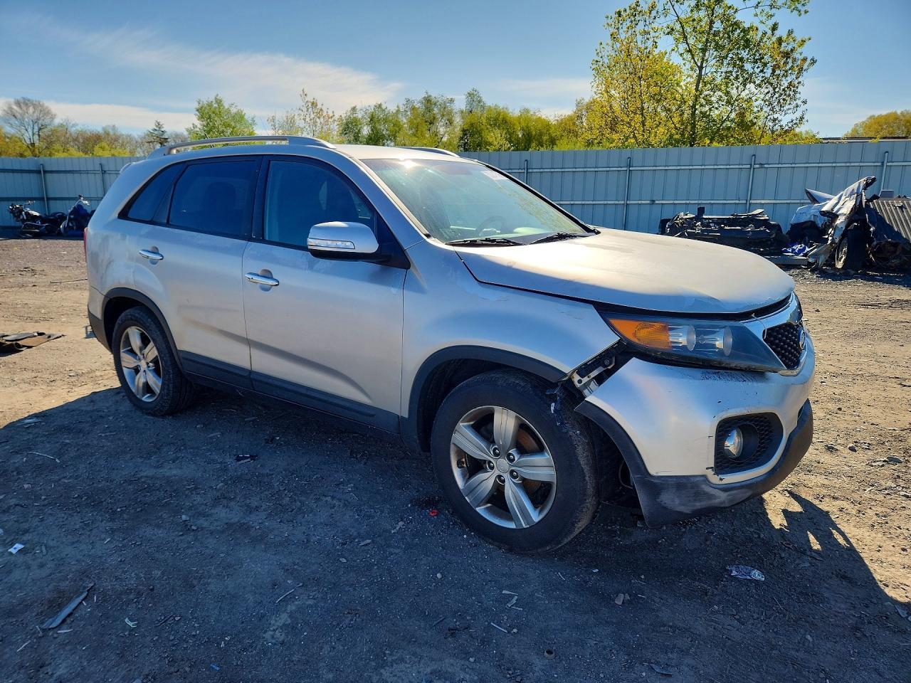 2013 KIA SORENTO