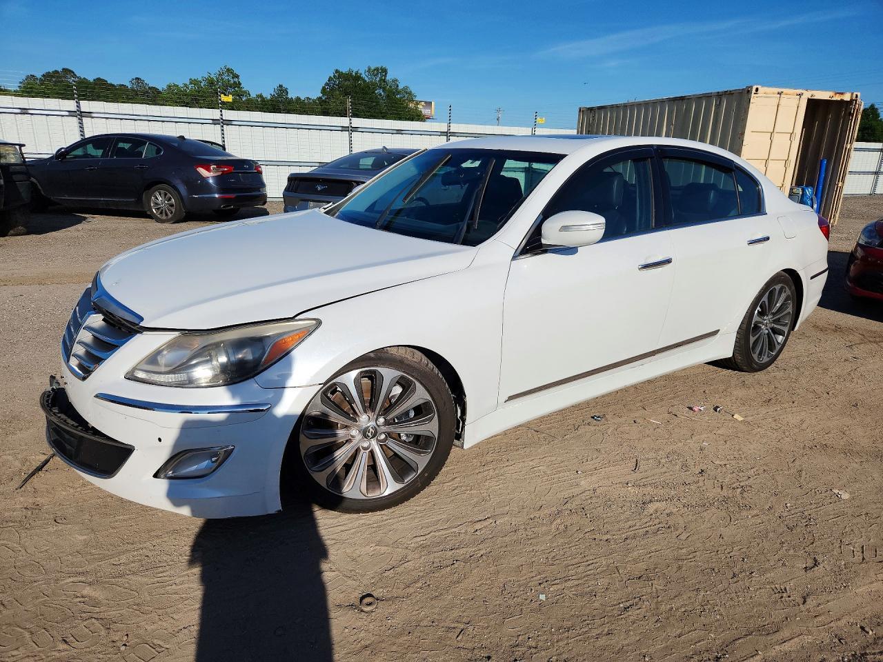2013 HYUNDAI GENESIS
