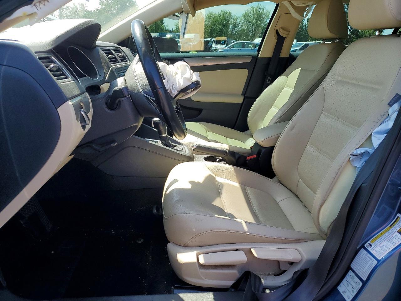 2017 VOLKSWAGEN JETTA