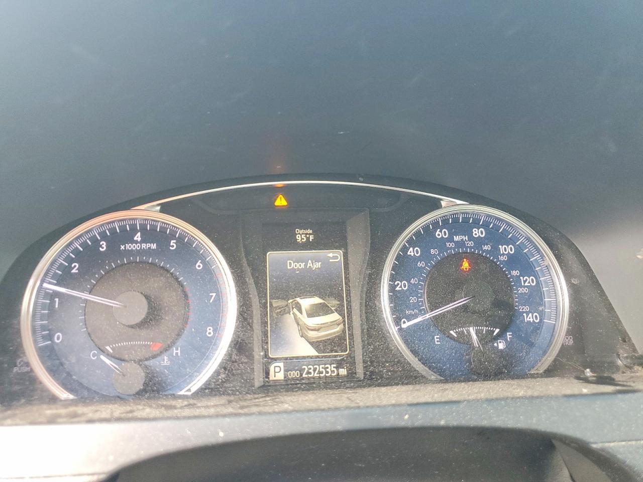 2016 TOYOTA CAMRY