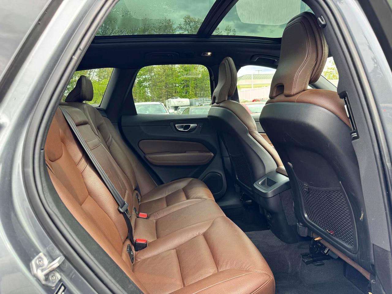 2021 VOLVO XC60