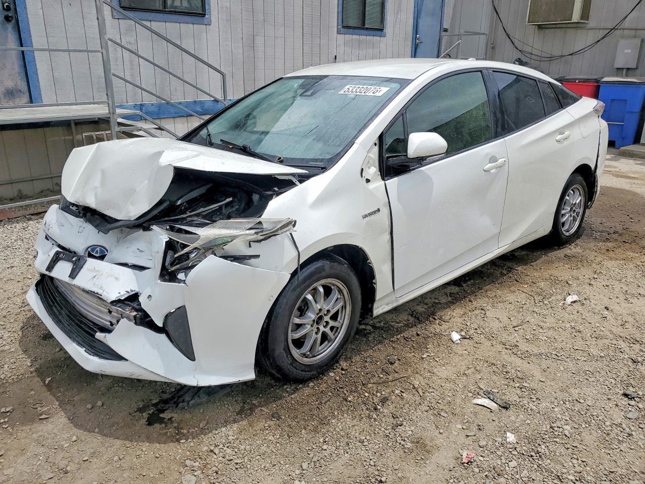 2017 TOYOTA PRIUS