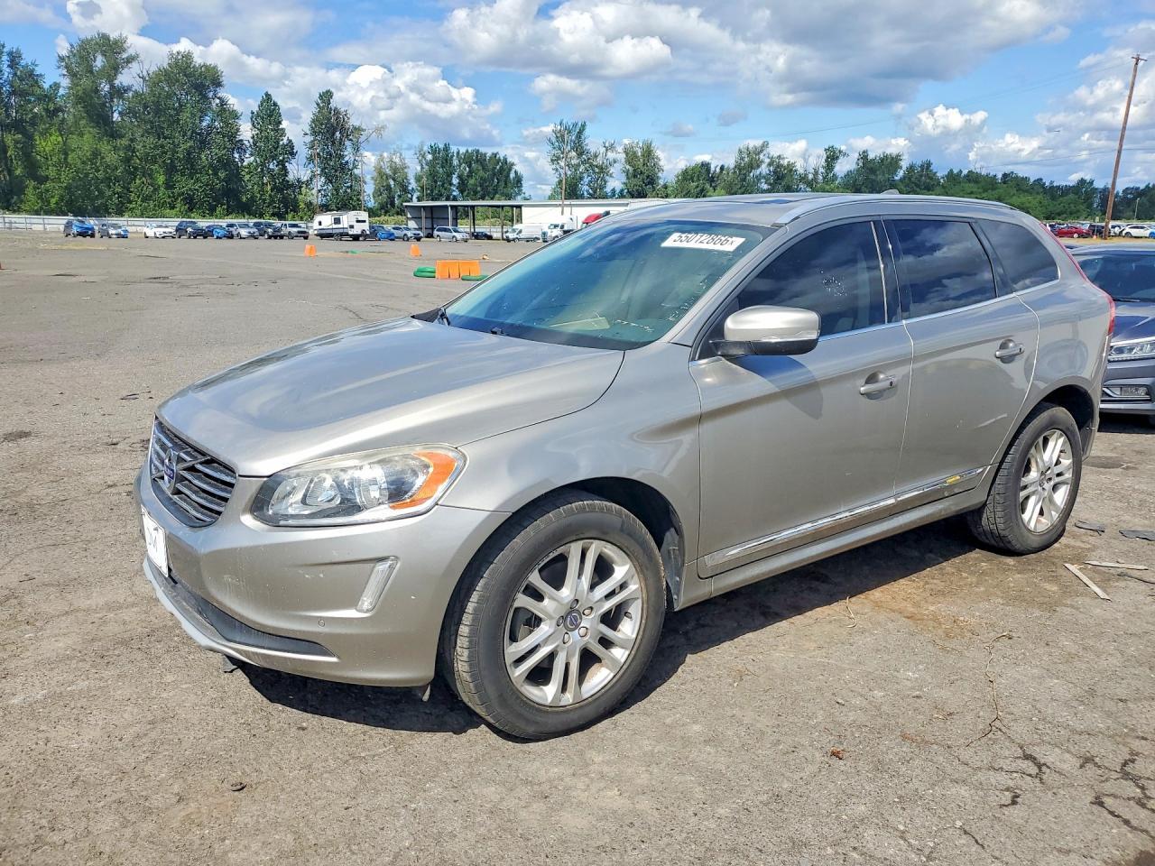2016 VOLVO XC60