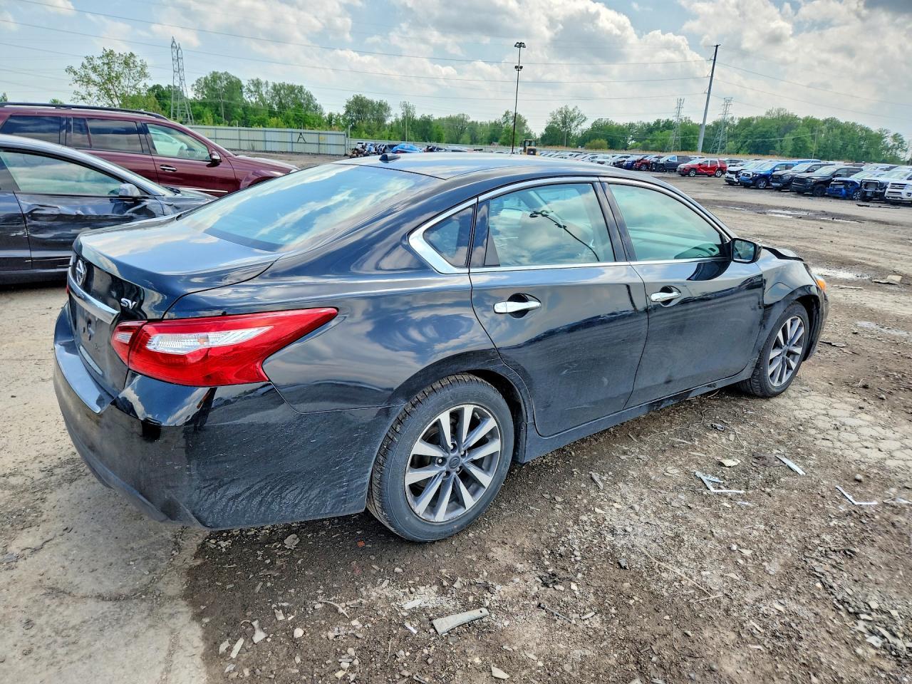 2017 NISSAN ALTIMA