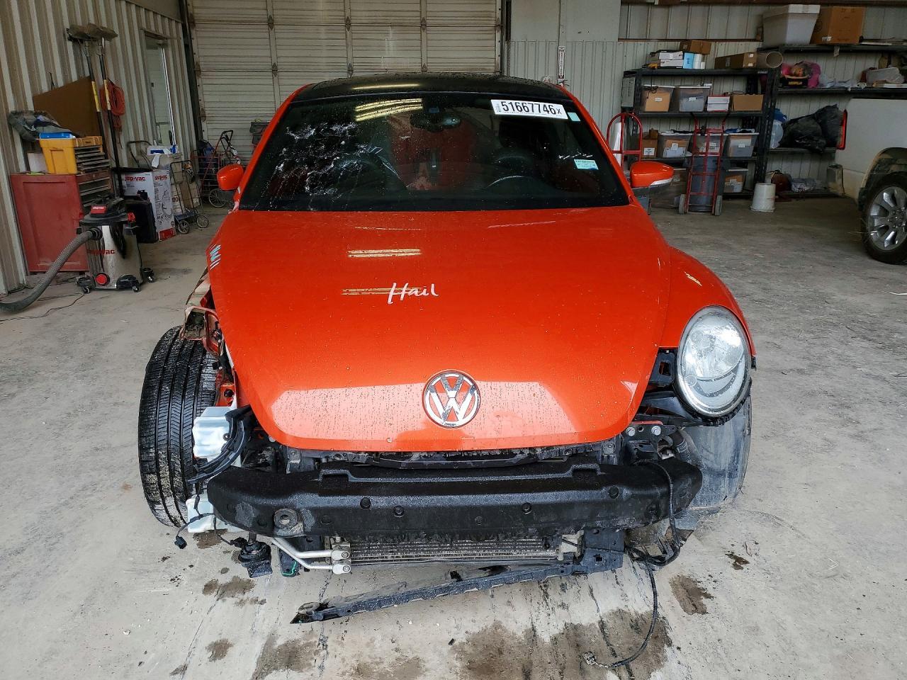 2016 VOLKSWAGEN Beetle