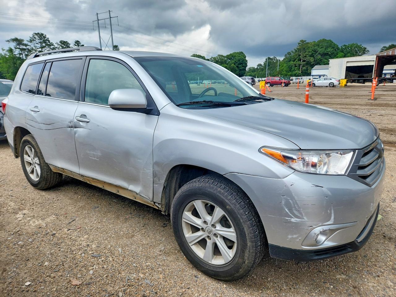 2013 TOYOTA HIGHLANDER
