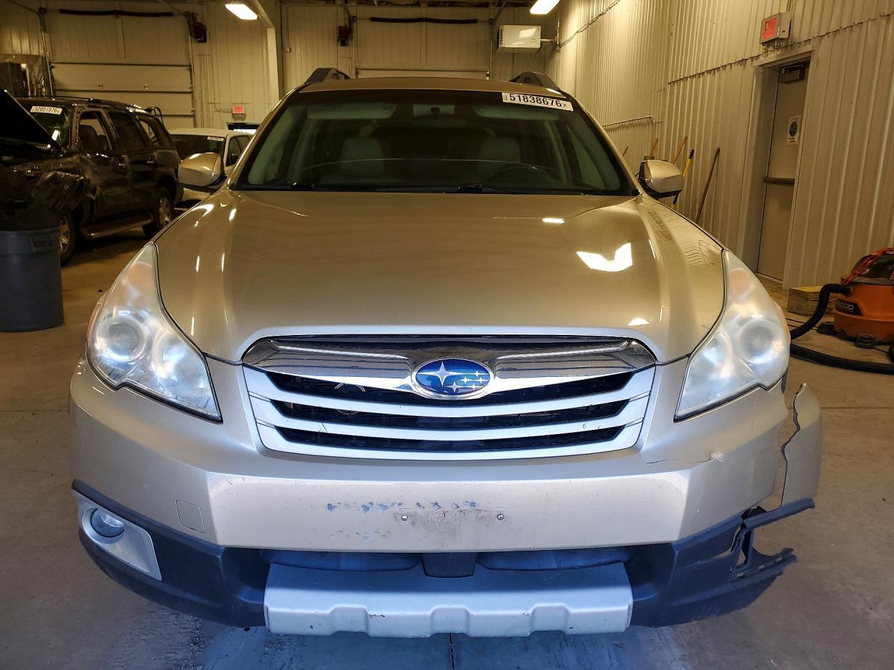 2010 SUBARU Outback