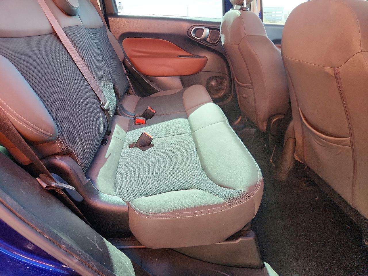 2015 FIAT 500L