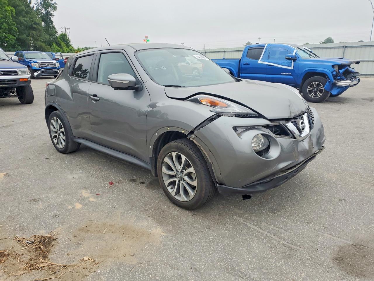 2016 NISSAN Juke
