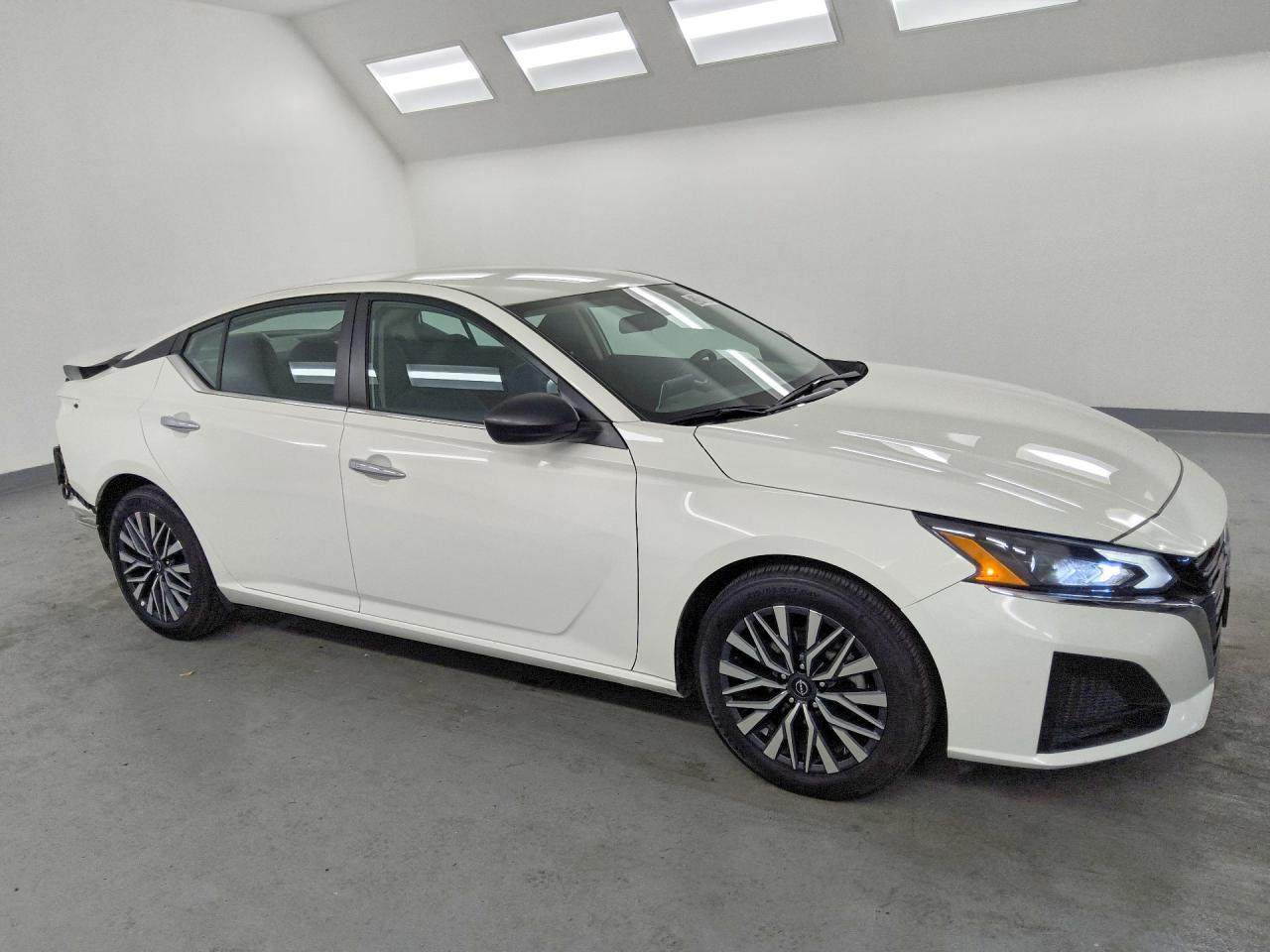 2025 NISSAN ALTIMA