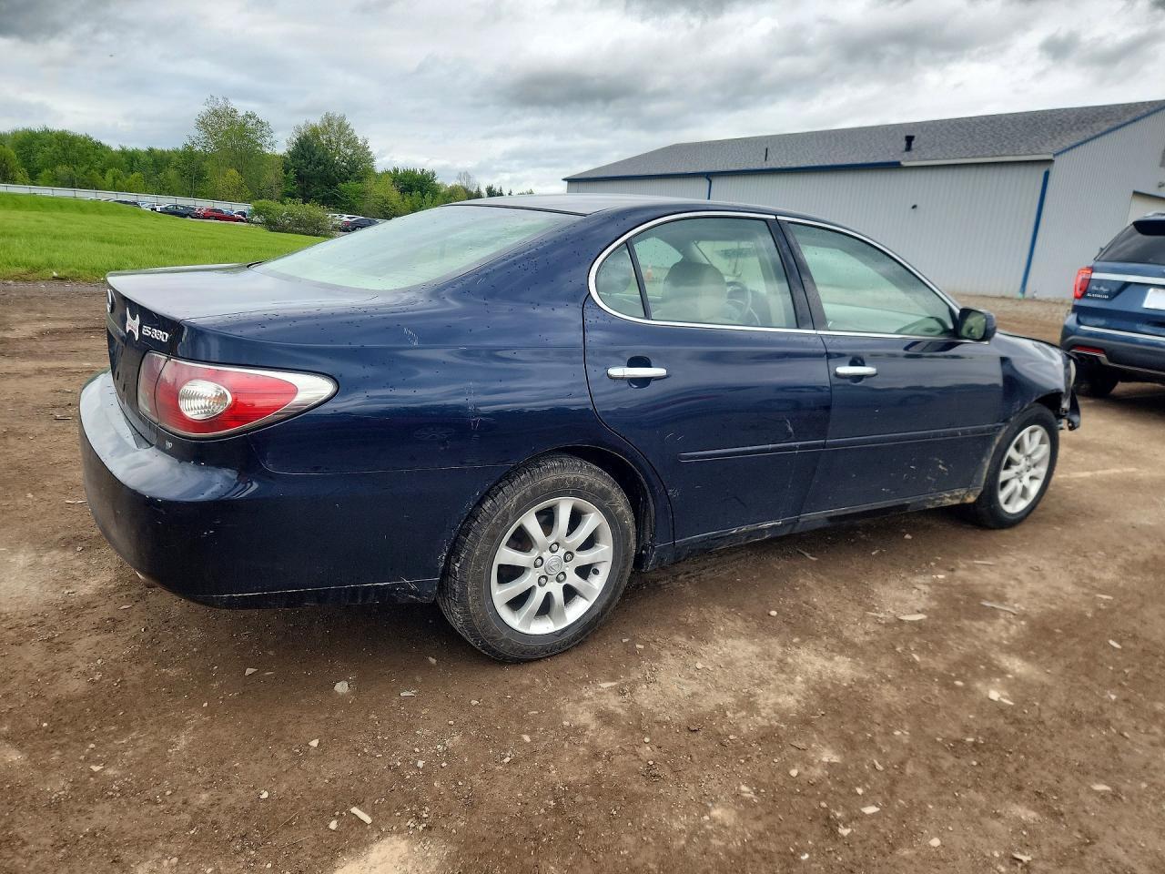 2004 LEXUS ES 330