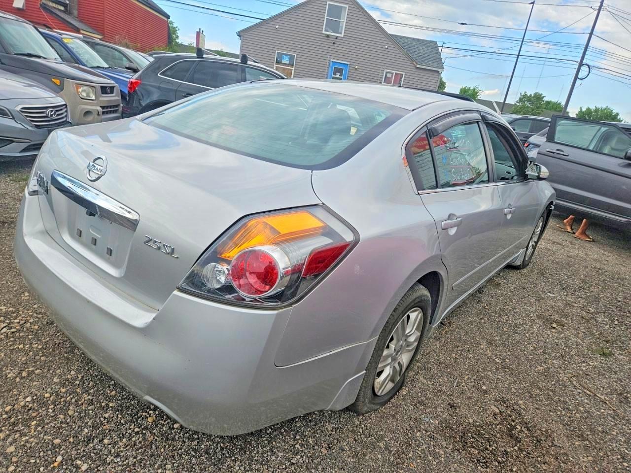2012 NISSAN ALTIMA