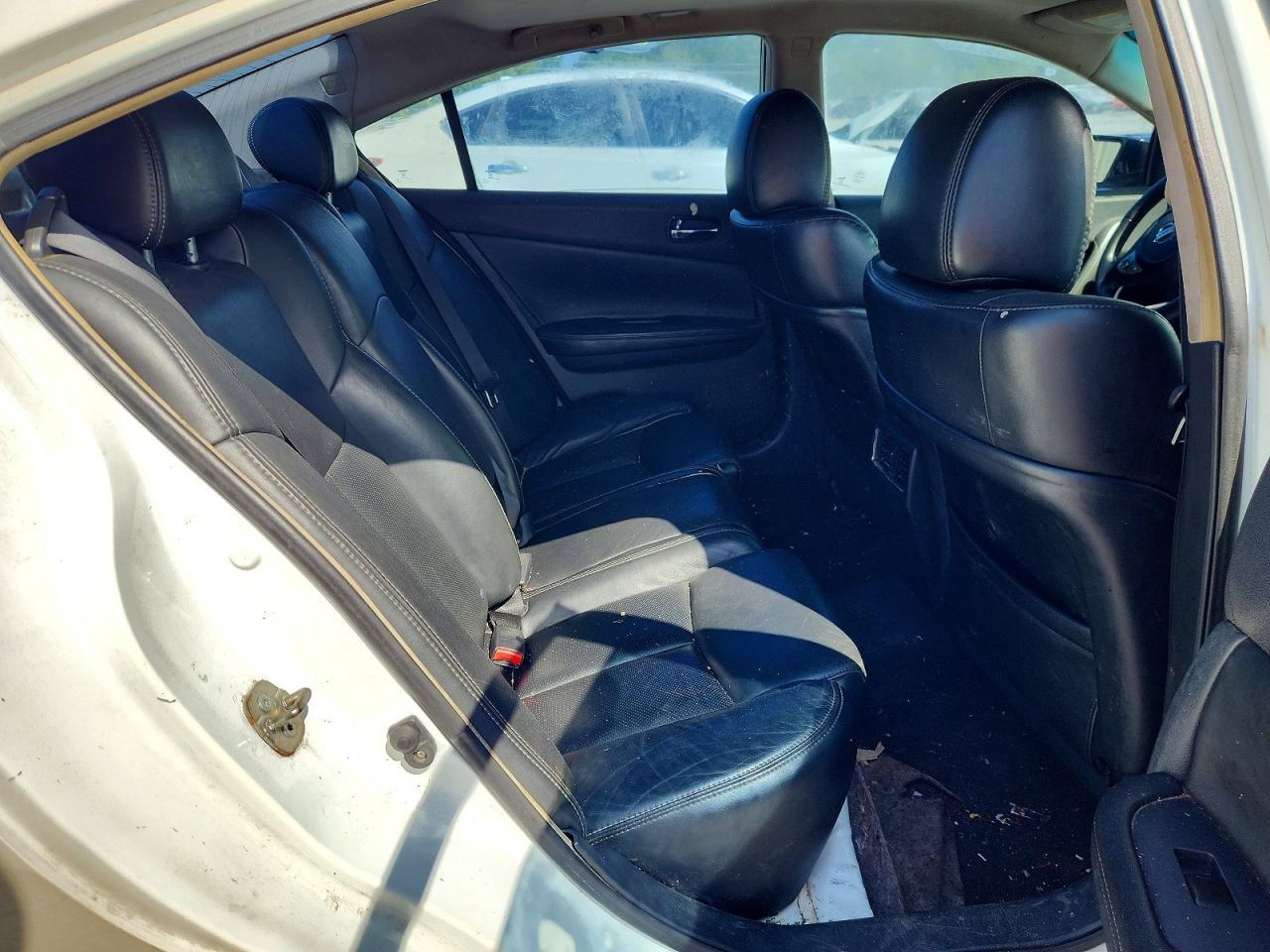 2014 NISSAN Maxima