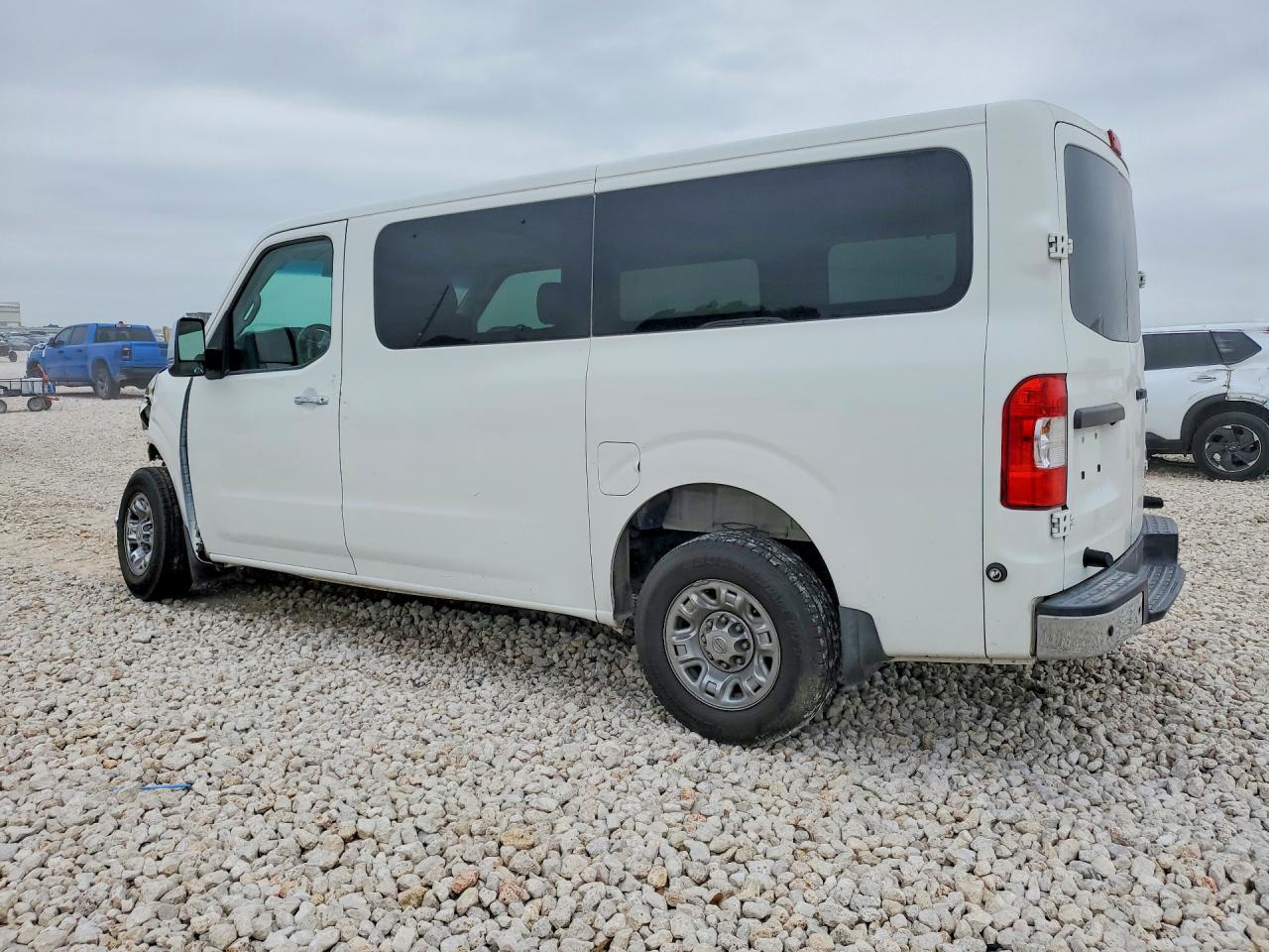 2013 NISSAN Nv
