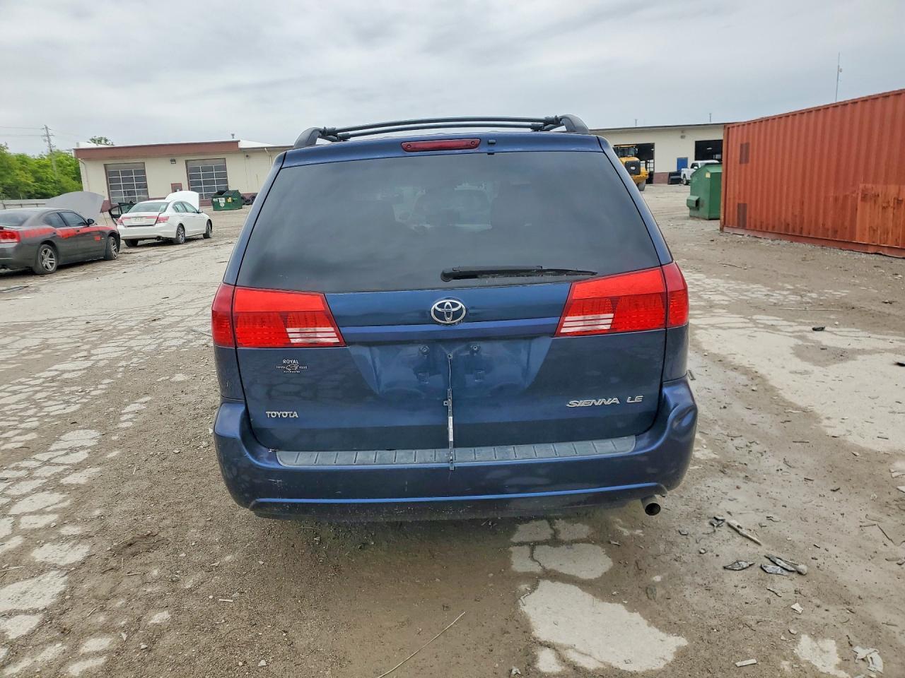 2005 TOYOTA SIENNA