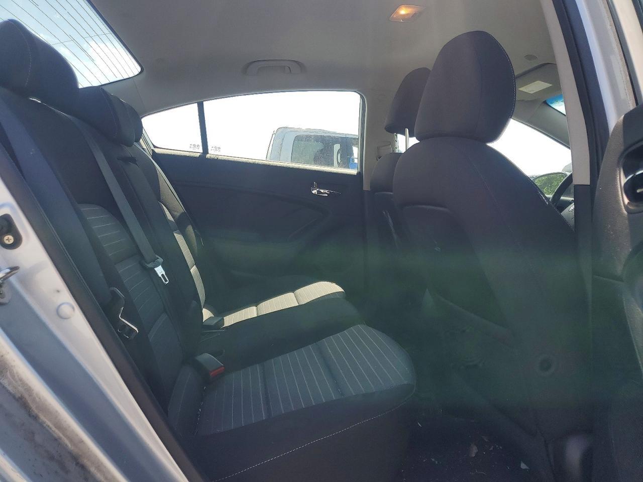 2016 KIA FORTE
