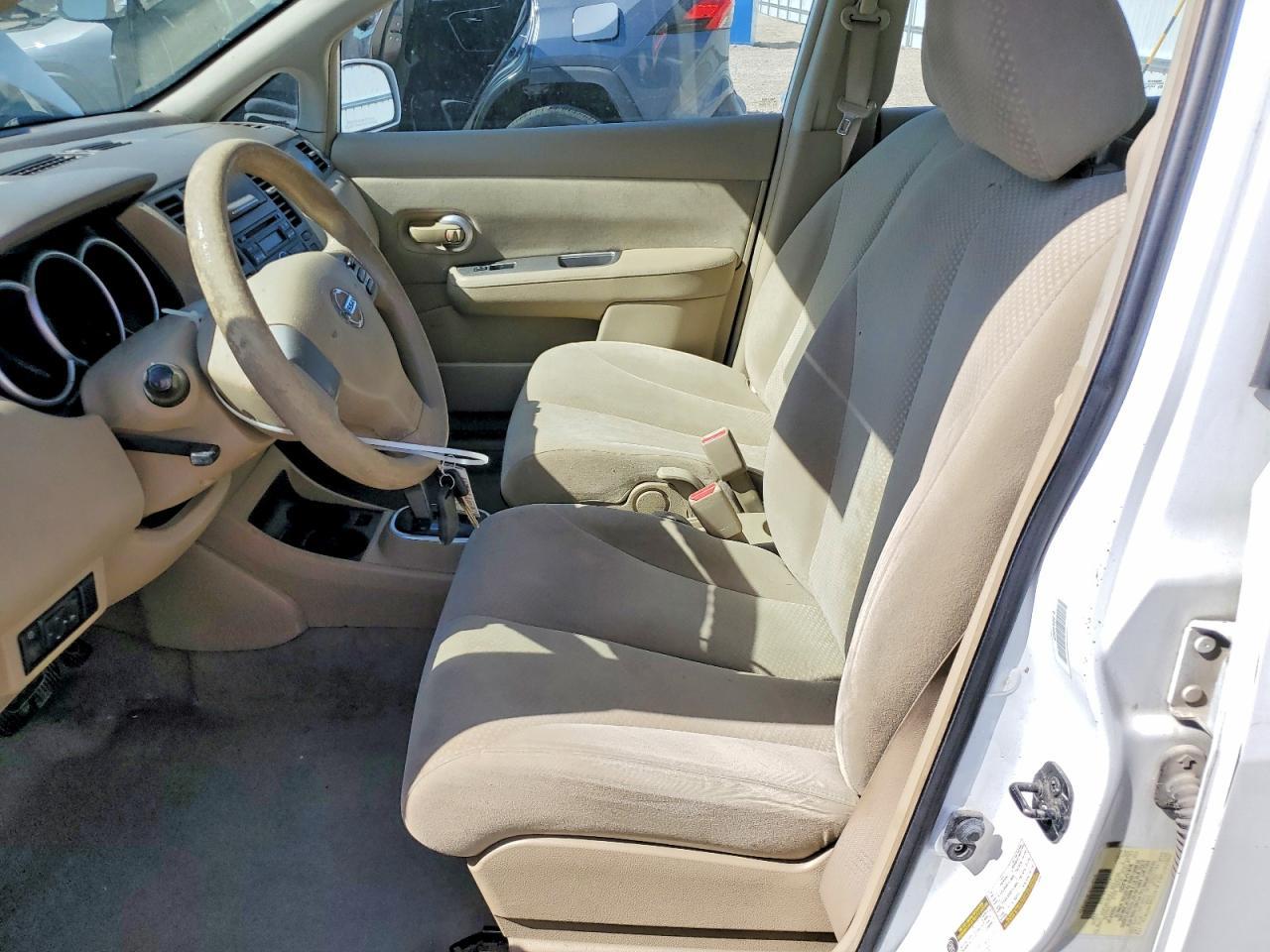 2011 NISSAN VERSA