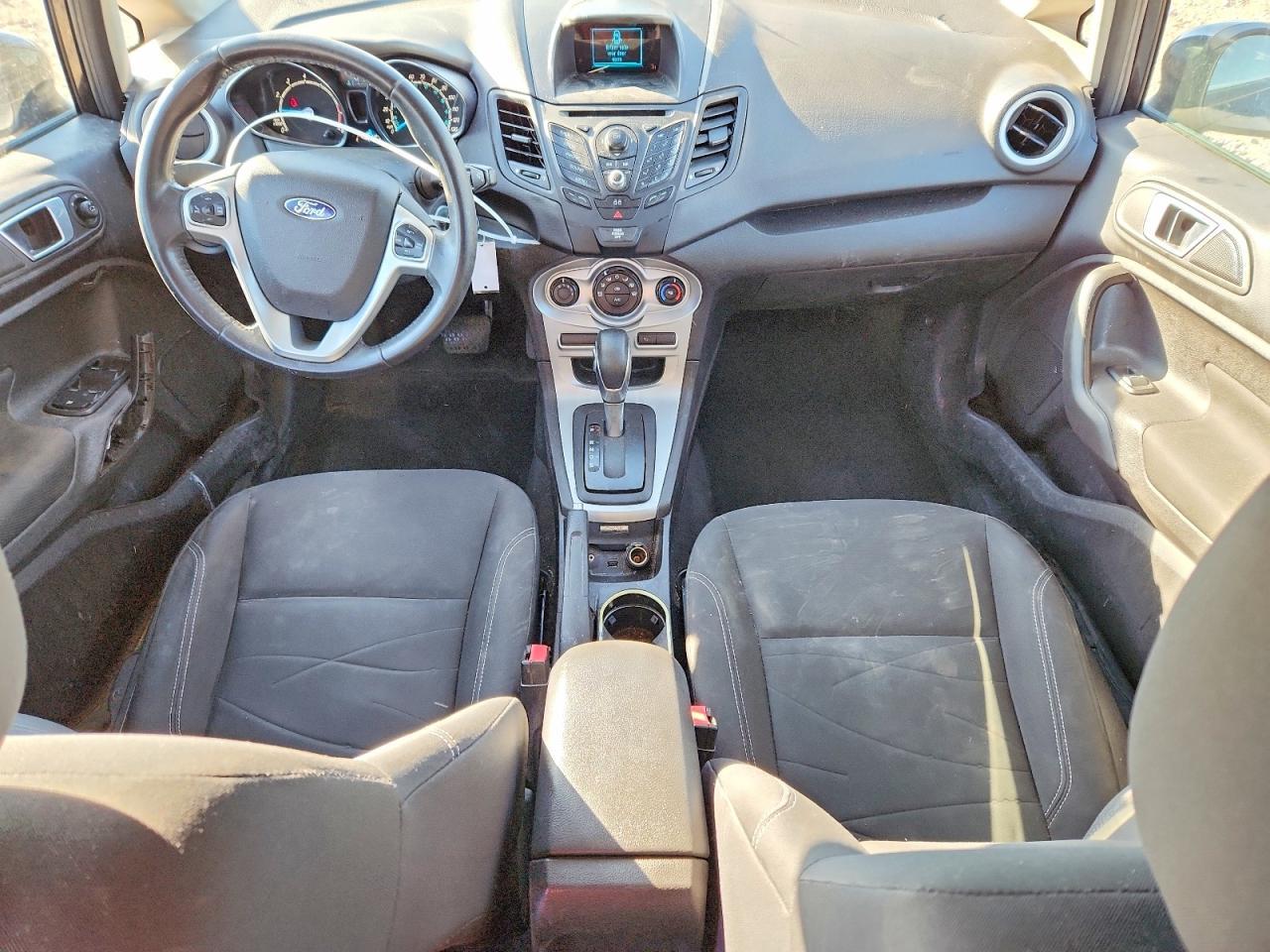 2014 FORD Fiesta