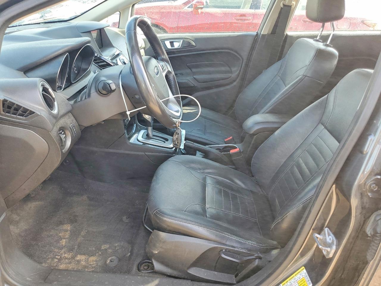 2016 FORD Fiesta