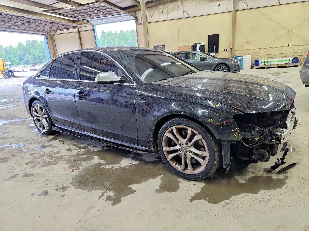 2013 AUDI S4