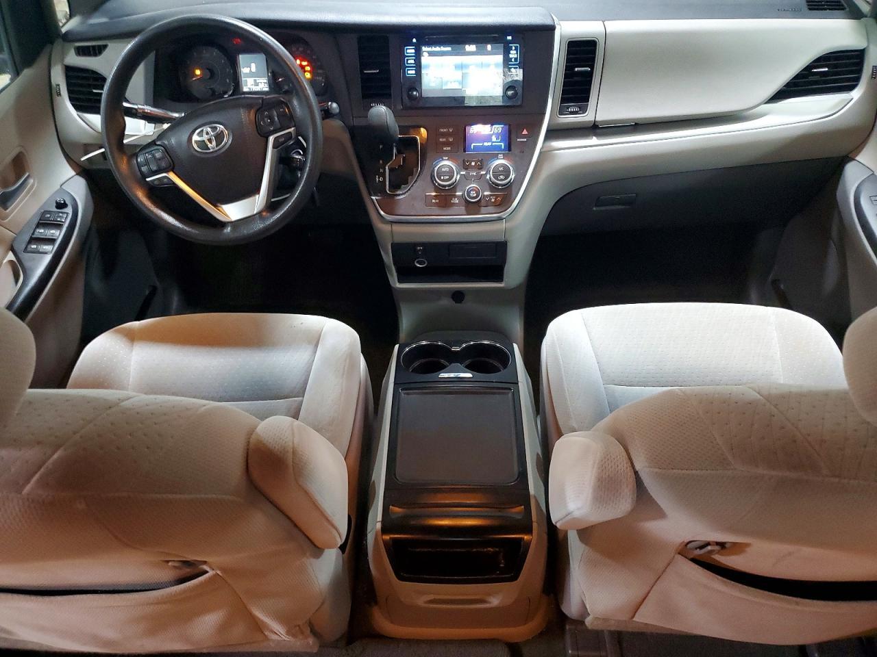 2015 TOYOTA SIENNA