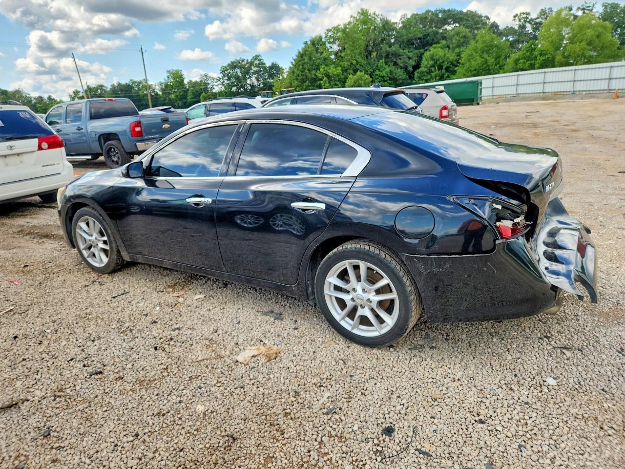 2014 NISSAN Maxima