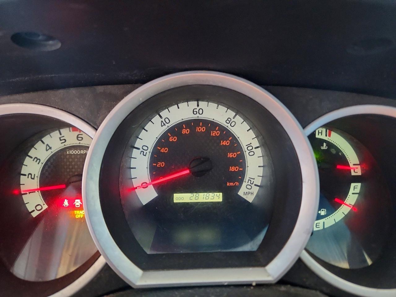2013 TOYOTA TACOMA