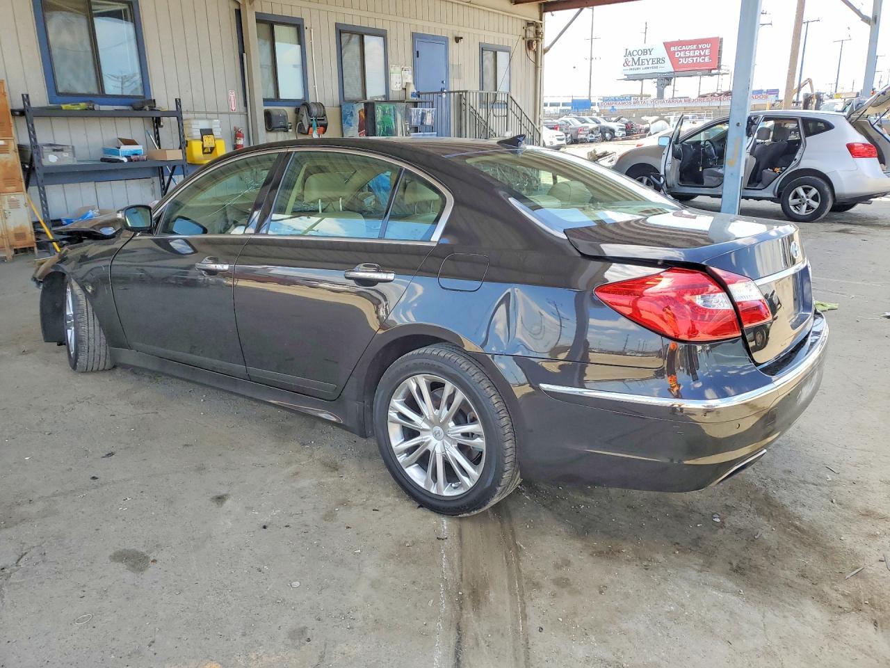 2014 HYUNDAI GENESIS