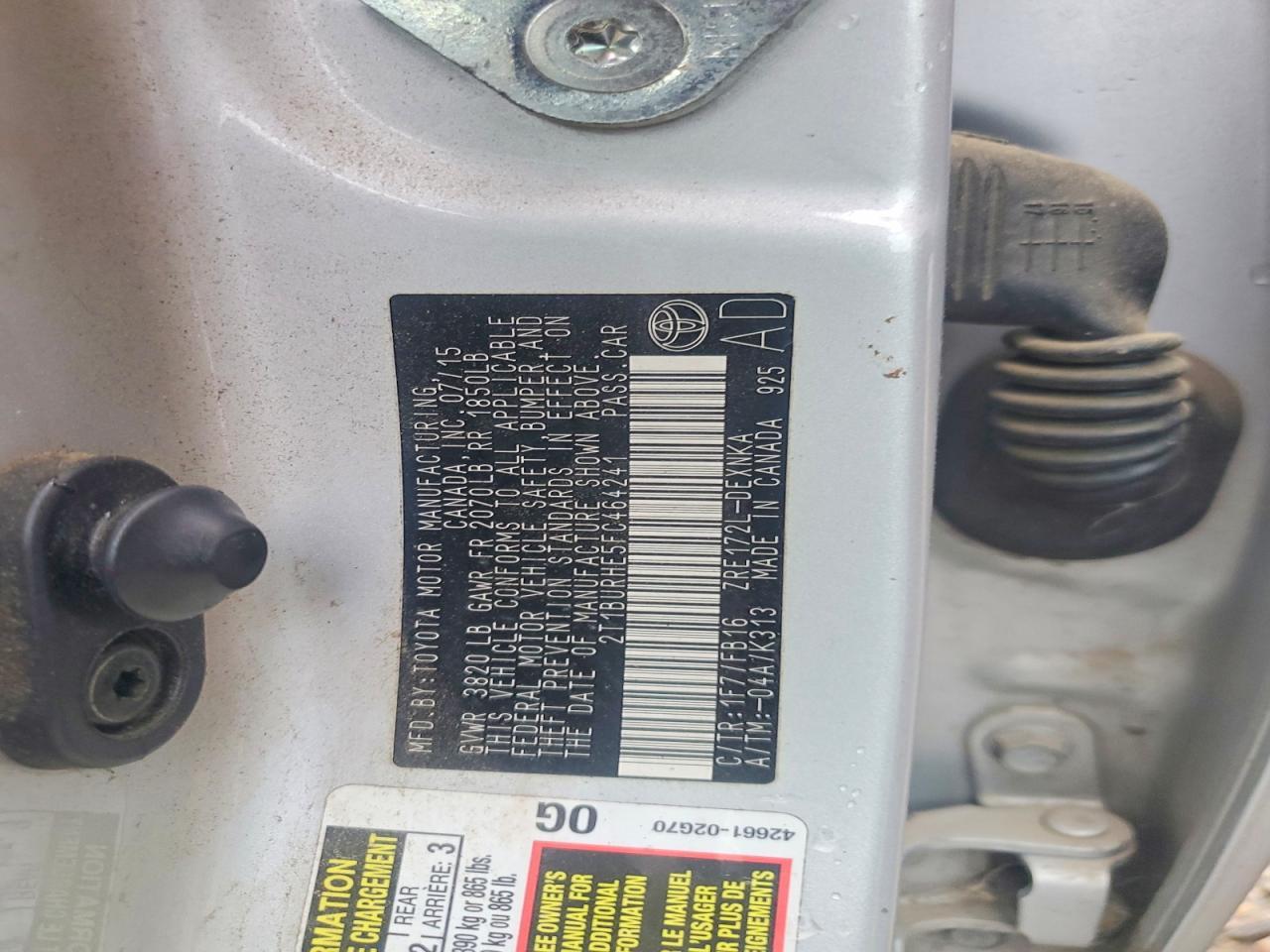 2015 TOYOTA COROLLA